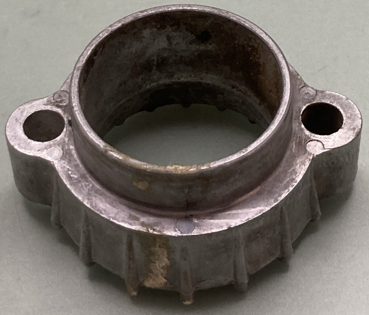 KAWASAKI 18069-037 HOLDER EXHAUST PIPE