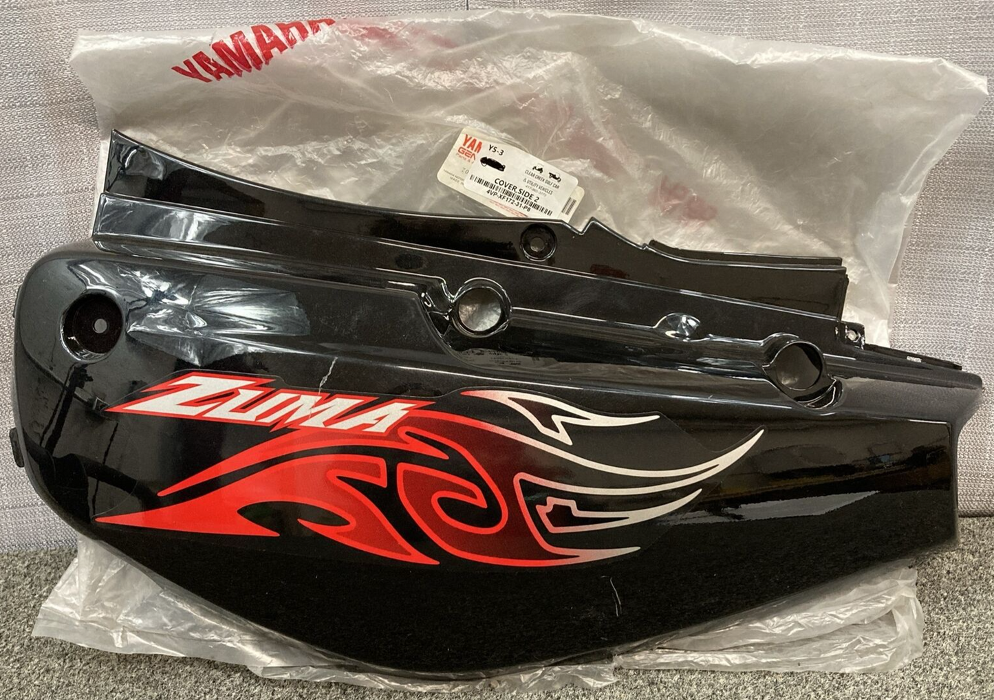 NEW GENUINE YAMAHA 4VP-XF172-31-P8 COVER SIDE 2