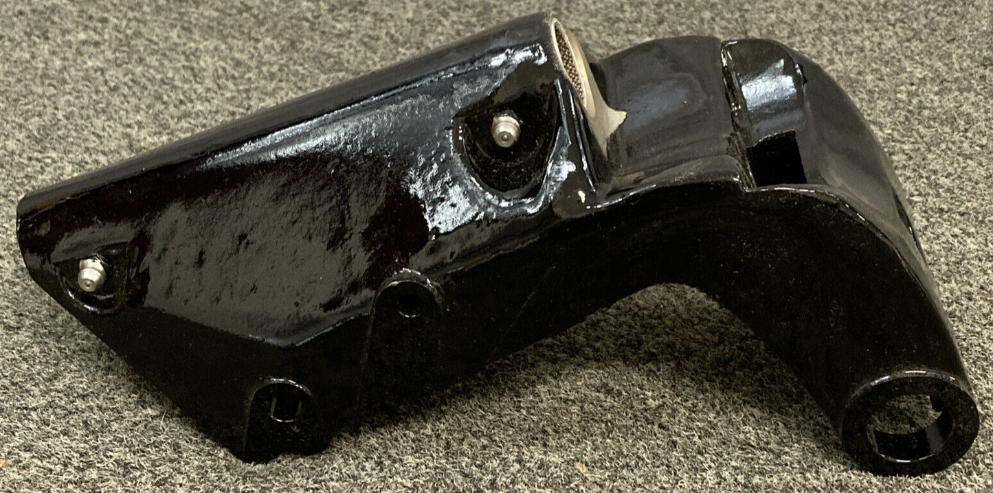 NEW GENUINE MERCURY QUICKSILVER 1471-5822A1 SWIVEL BRACKET OUTBOARD 4-9.8 40 HP