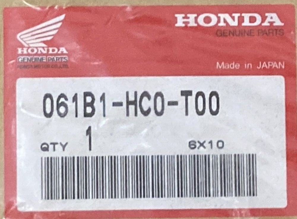 NEW GENUINE HONDA 061B1-HC0-T00 GASKET SET - SEE PHOTOS - 2 GASKETS