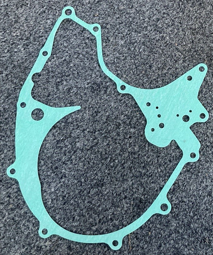 NEW GENUINE HONDA 061B1-HC0-T00 GASKET SET - SEE PHOTOS - 2 GASKETS