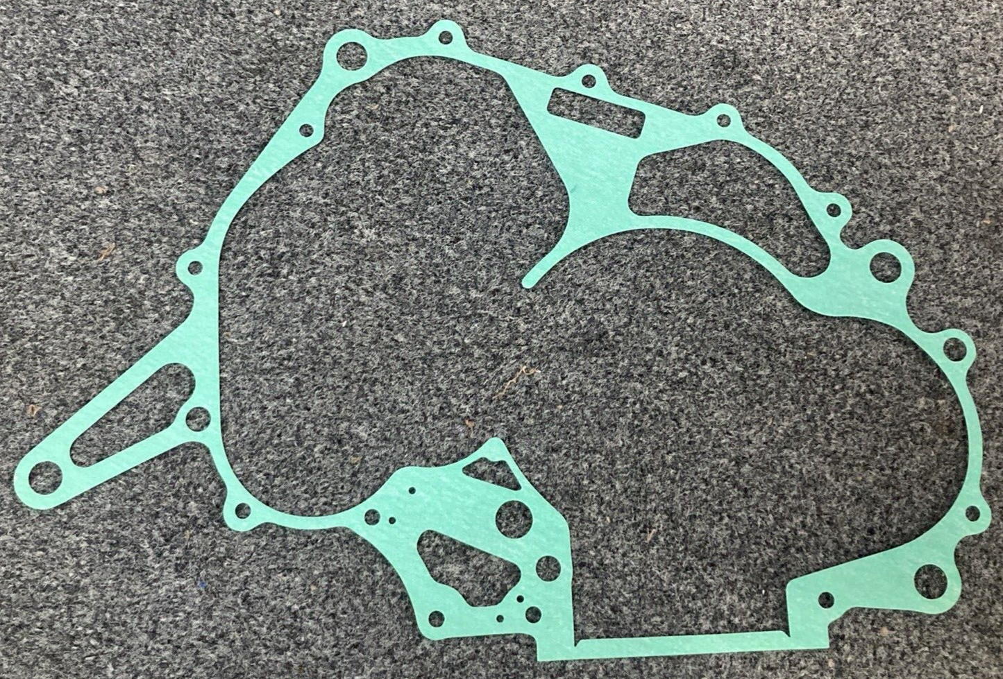 NEW GENUINE HONDA 061B1-HC0-T00 GASKET SET - SEE PHOTOS - 2 GASKETS