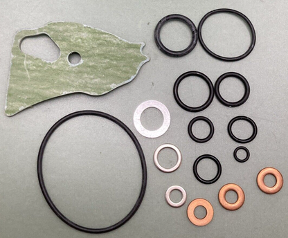 NEW GENUINE HONDA 061B1-HC0-T00 GASKET SET - SEE PHOTOS - 2 GASKETS