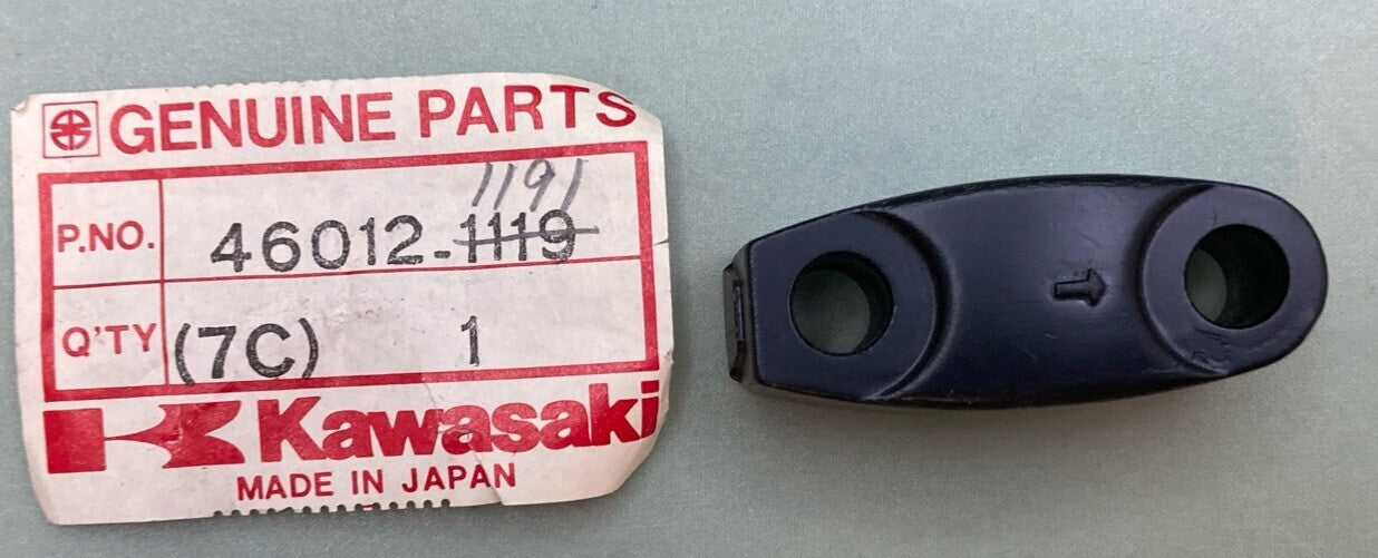 NEW GENUINE KAWASAKI 46012-1119 HOLDER-HANDLE SUPERSEDE 46012-1119, 46012-1030