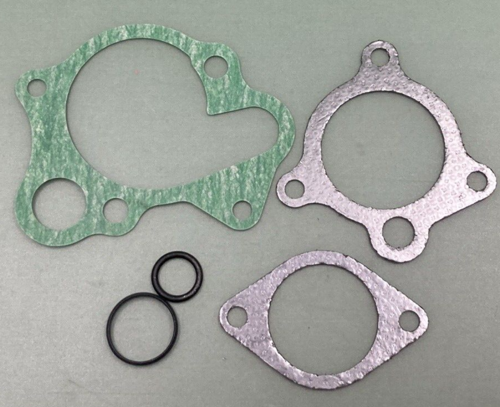 NEW GENUINE HONDA 061A1-KA3-S81 GASKET SET - SEE PHOTOS FOR PARTS INCLUDED