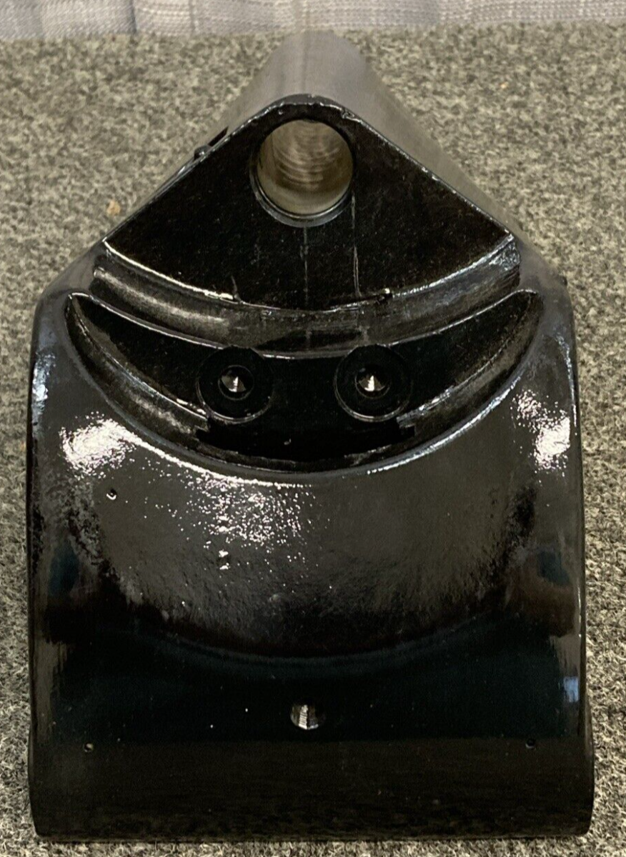 NEW GENUINE MERCURY 1461-2683A2 SWIVEL BRACKET OUTBOARD 20HP