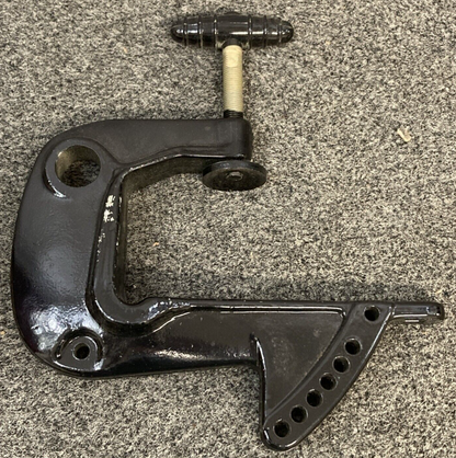 NEW MERCURY QUICKSILVER 1467-5406A2 CLAMP BRKT ASM OUTBOARD 3.8-9.8 40HP