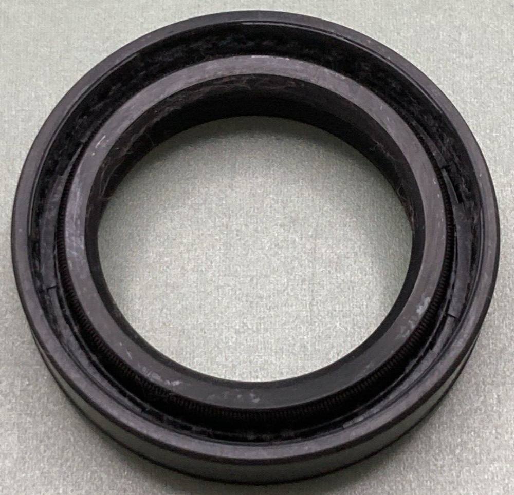 NEW GENUINE HONDA 51490-GC4-830 FORK SEAL SET