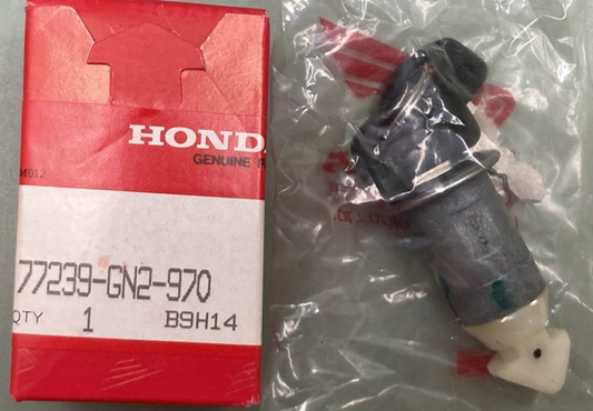 NEW GENUINE HONDA 77239-GN2-970 SIDE BOX LOCK WITH KEYS