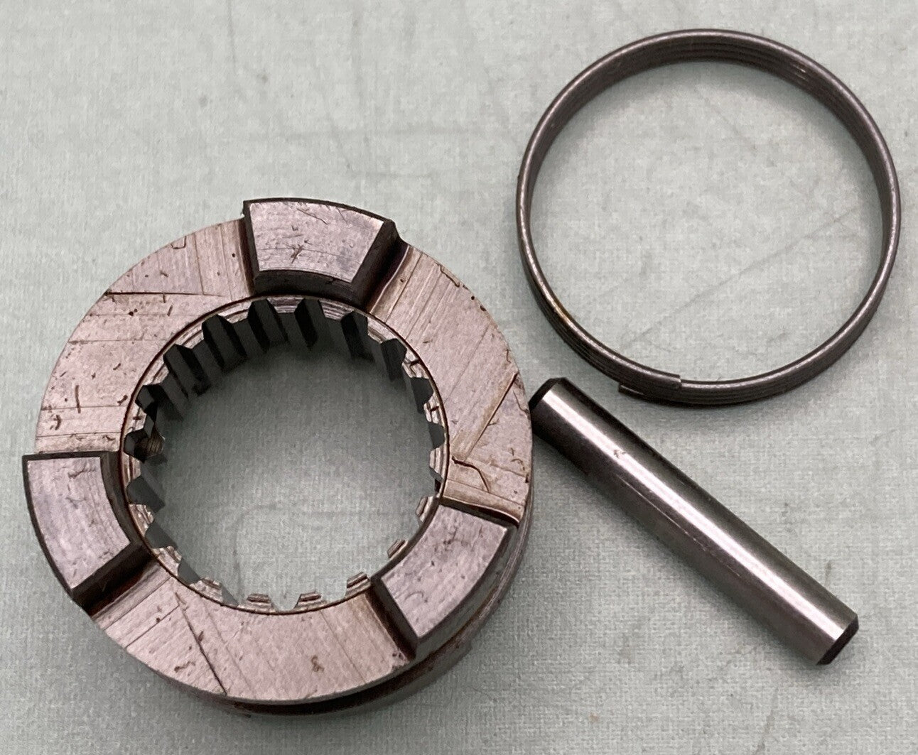 NEW GENUINE MERCURY QUICKSILVER 52-53518A1 CLUTCH G HSNG PROP SHAFT ASM 20 200HP