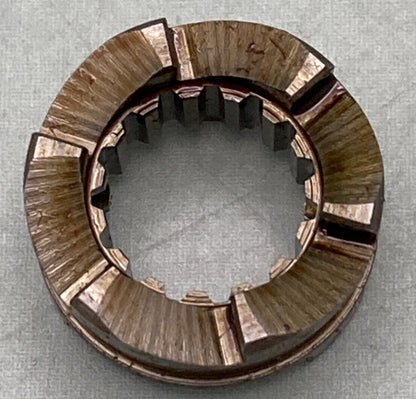NEW GENUINE MERCURY QUICKSILVER 52-47581 CLUTCH GEAR HSNG ASM 4 9.8 40HP
