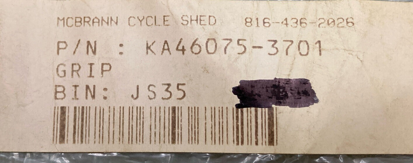 NEW REPLACES KAWASAKI 46075-3701 GRIP, HULL