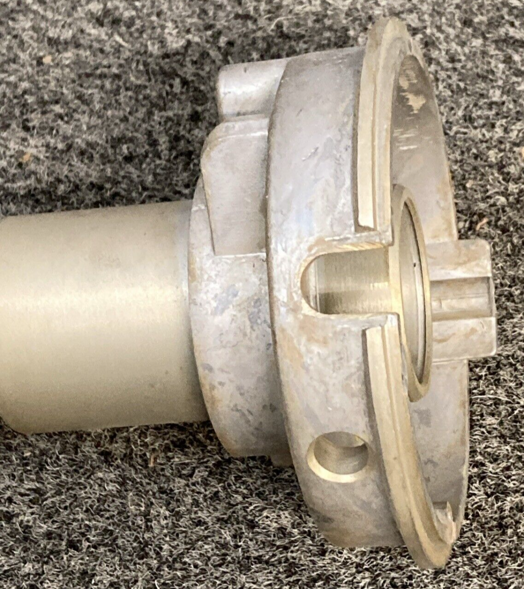 NEW GENUINE MERCURY QUICKSILVER 337-4479 DIS HSNG ADAPT VER LINK OUTBOARD 80HP