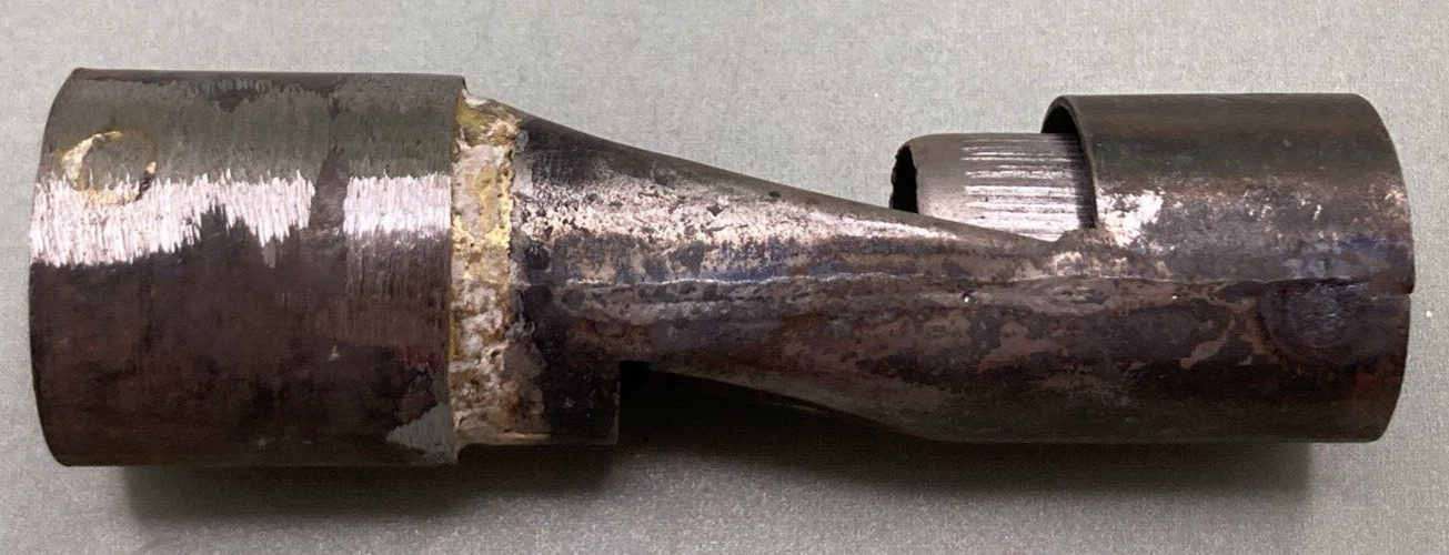 NEW GENUINE KAWASAKI 18033-011 BAFFLE TUBE