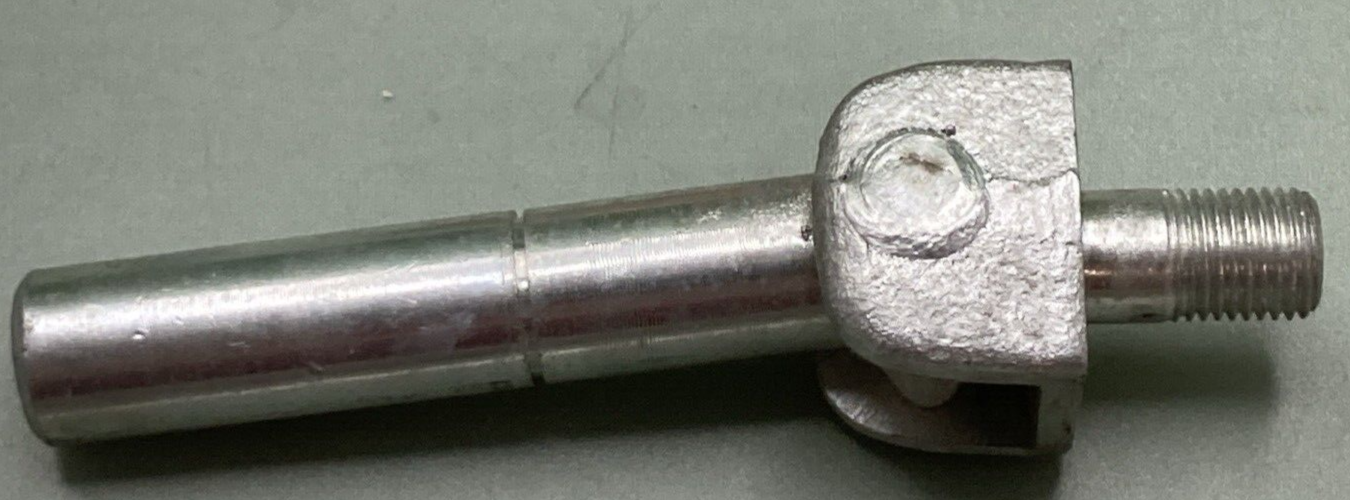 NEW GENUINE KAWASAKI 34003-027 FOOTREST BAR ASSEMBLY