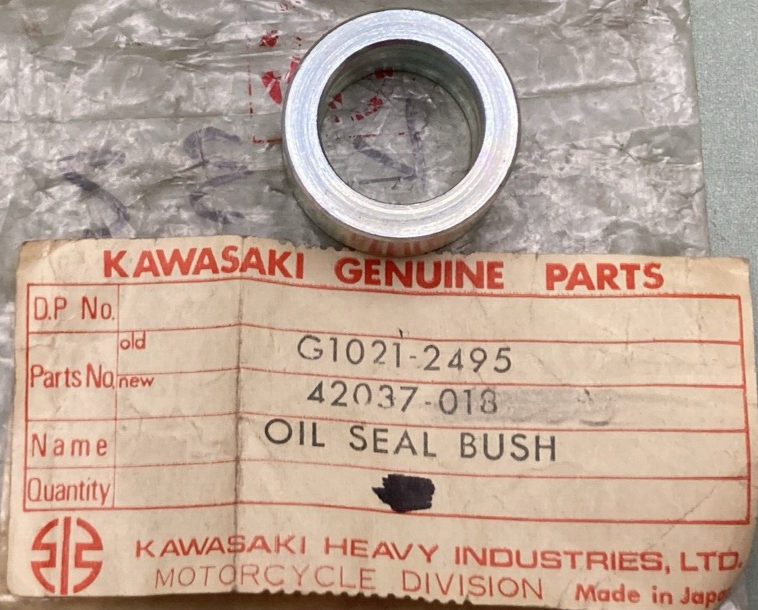 NEW GENUINE KAWASAKI G1021-2495 BUSH COUPLNG OIL SEAL