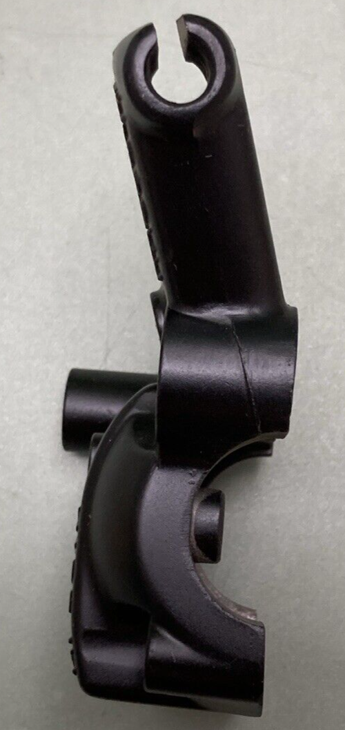 NEW GENUINE KAWASAKI 46022-017 CASE HANDLEBAR RIGHT LOWER