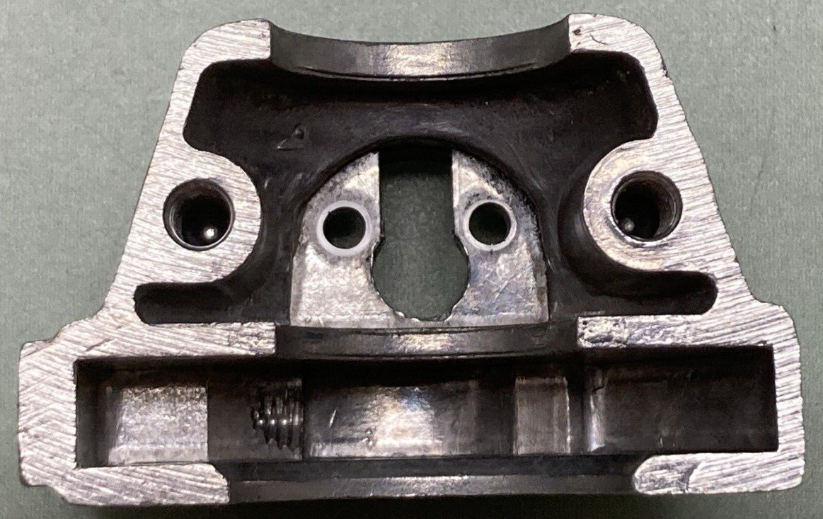 NEW GENUINE KAWASAKI 46041-008 CASE RIGHT UPPER