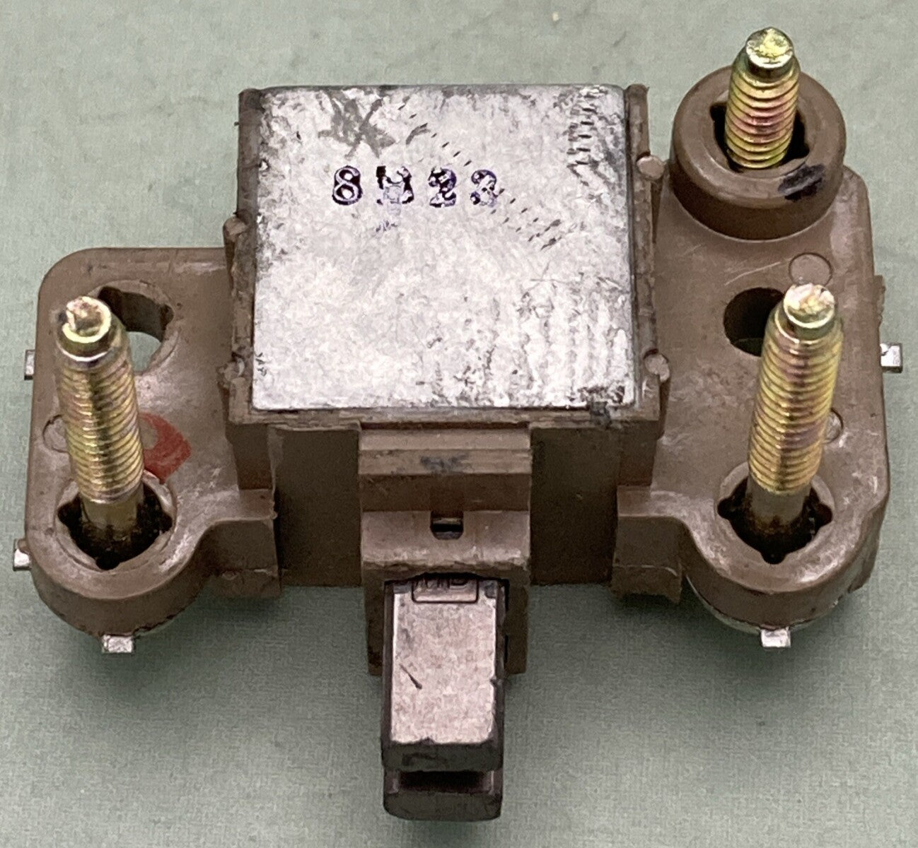 NEW GENUINE MERCURY QUICKSILVER 811883T REGULATOR ASM ALT ALPHA/BRAVO