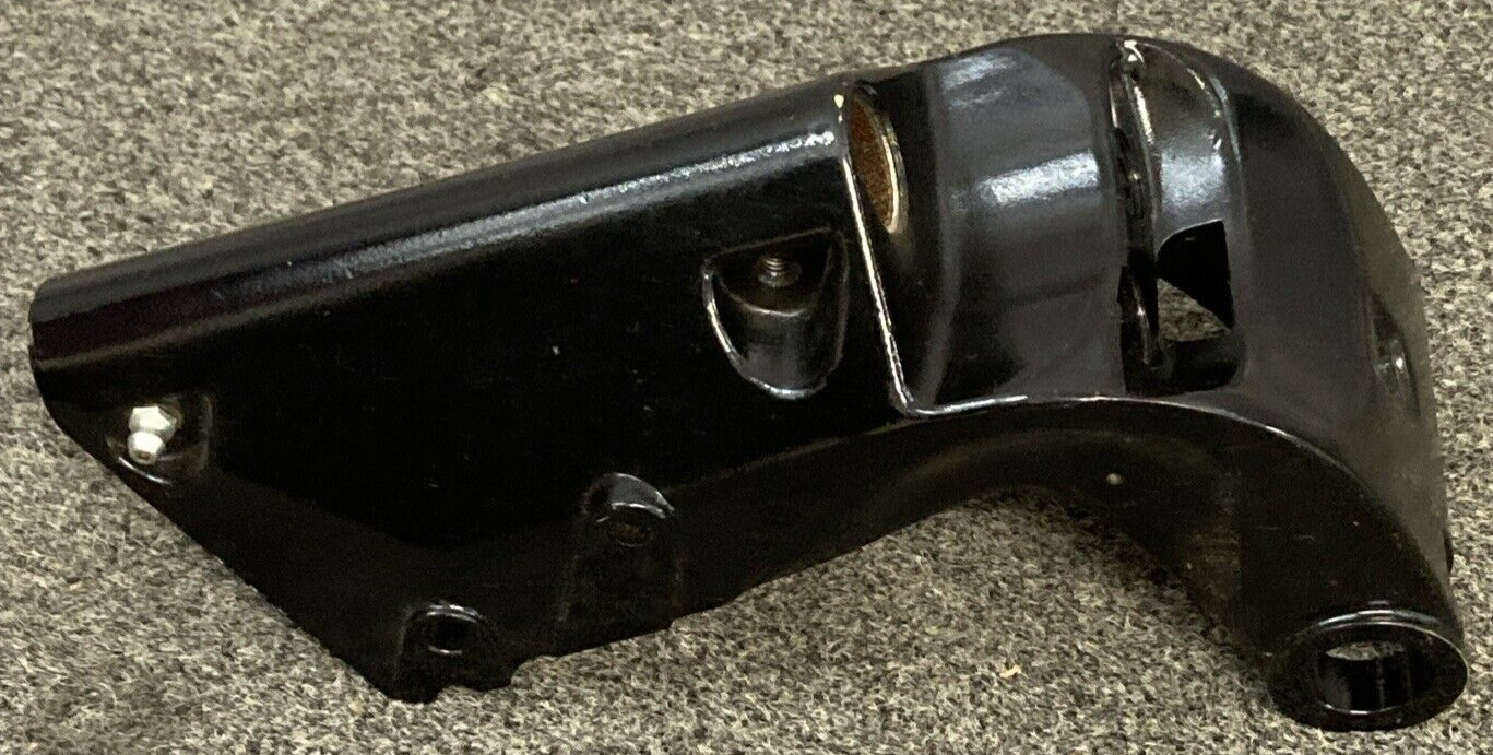 NEW GENUINE MERCURY QUICKSILVER 1471-5295A2 SWIVEL BRACKET OUTBOARD 9.8HP