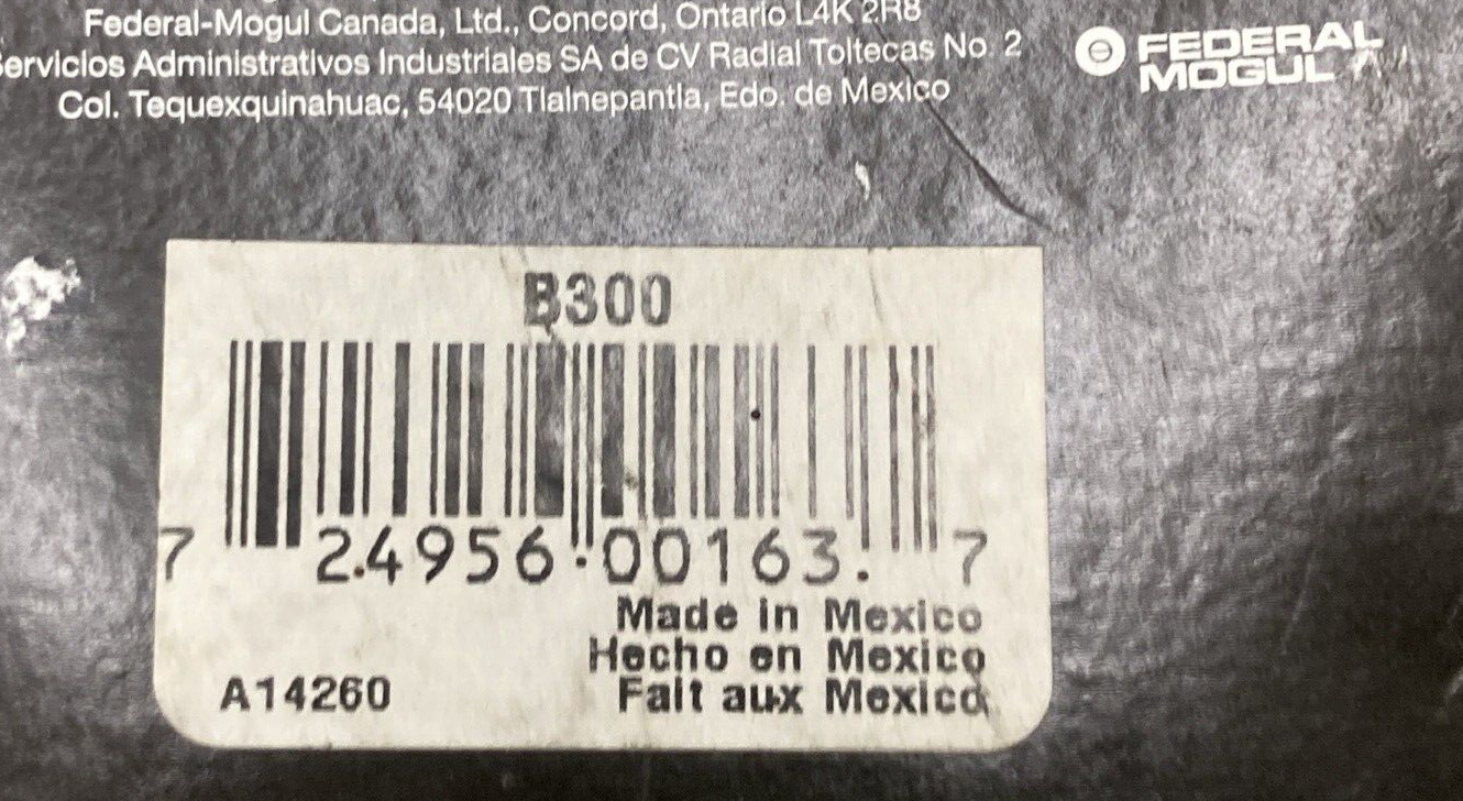 NEW GENUINE FEDERAL MOGUL OIL SEAL B300 Cap Plug