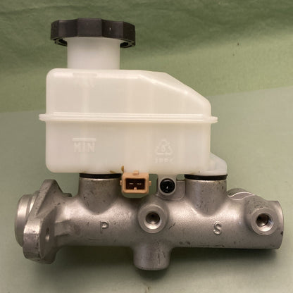 NEW GENIUNE MANDO 58510-2D200 BRAKE MASTER CYLINDER 2000-2006 Hyundai Elantra