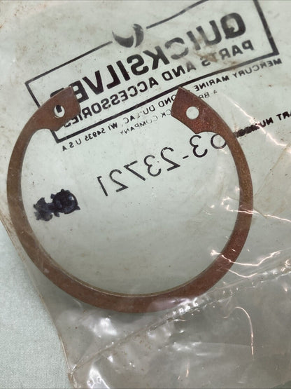 NEW GENUINE MERCURY QUICKSILVER 53-23721 RETAINING RING DSH HSNG OUTBOARD 20HP
