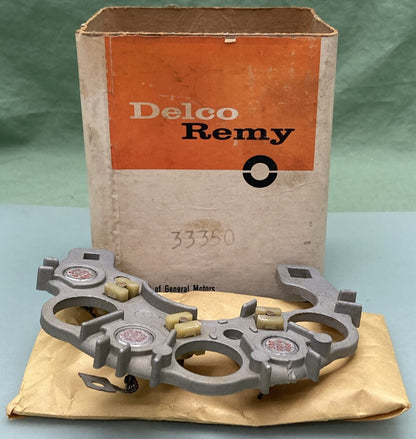 NEW GENUINE DELCO REMY 33350 HEAT SINK STERNDRIVE 110-225 INCOMPLETE