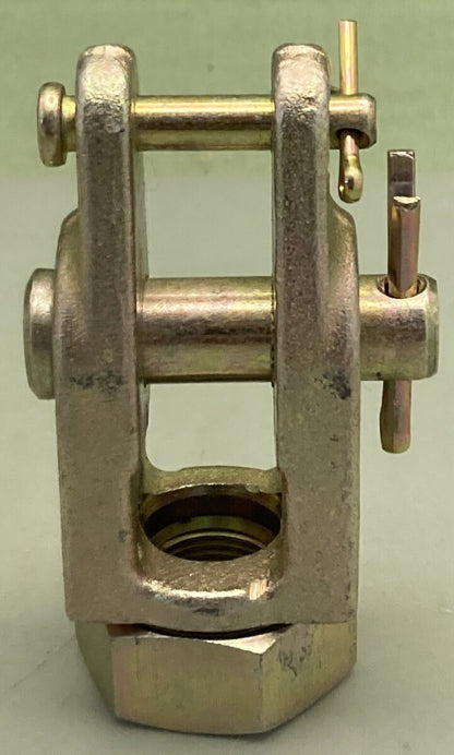 NEW GENUINE ARMADA BNAS3000 CLEVIS 5/8-18