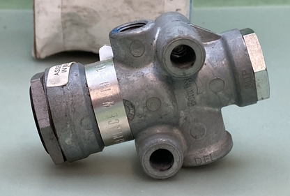 NEW GENUINE BENDIX 101450N TR-3 Series 40 psi Inversion Valve