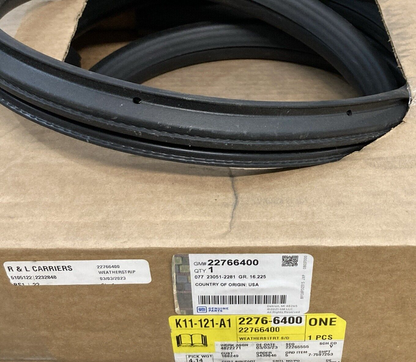 NEW GENUINE GM 22766400 WEATHERSTRIP DRIVER SIDE FRONT DOOR 13'