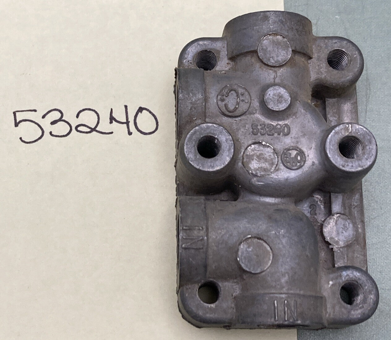 NEW MERCURY QUICKSILVER 53240 FUEL PUMP COVER ASM OUTBOARD 40HP