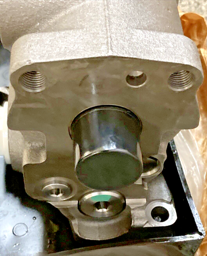 NEW GENUINE HYSOURCE 2063117 Hydraulic Motor Steer Control HYSTER