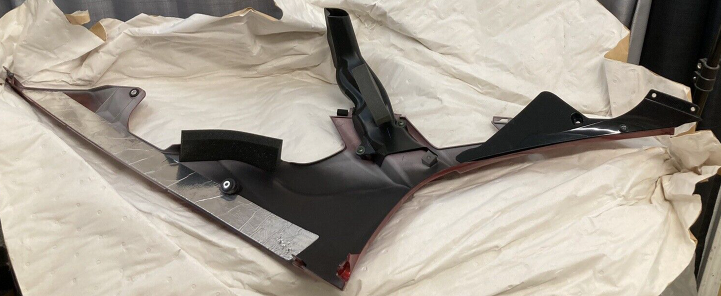 NEW GENUINE YAMAHA 2C0-Y2808-20-P5 UNDER COVER COWLING 2 LEFT SIDE RED