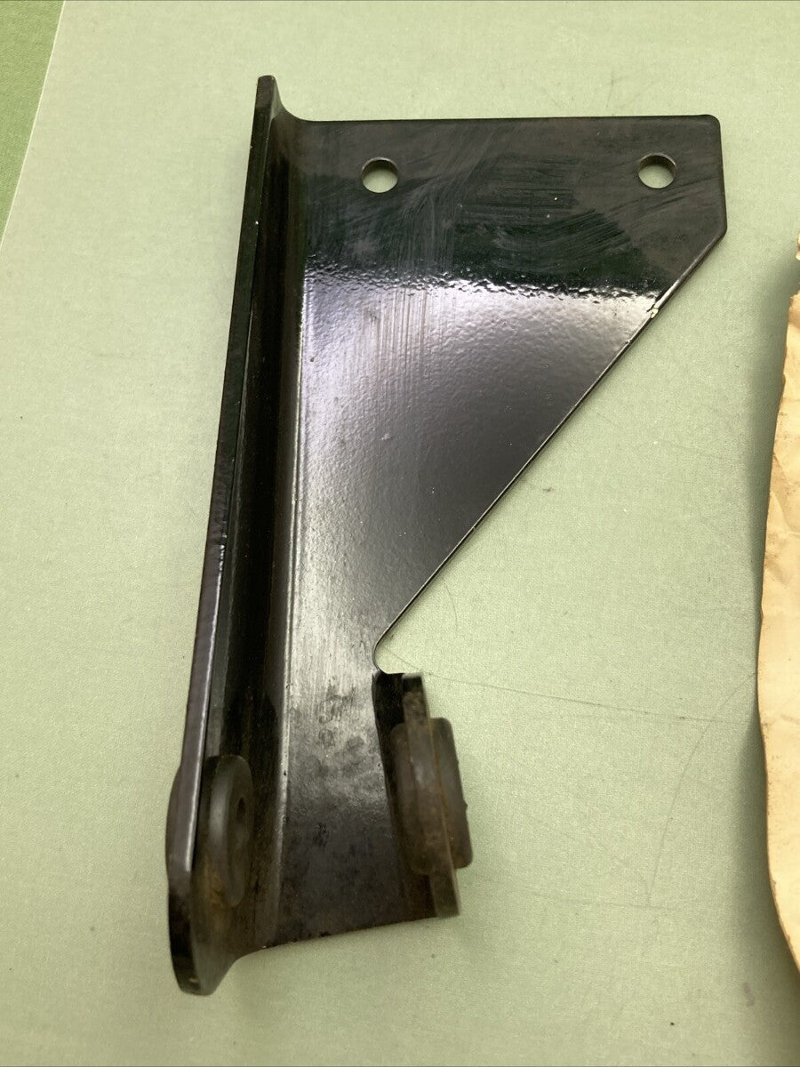 NEW GENUINE MERCURY 60403A2 BRACKET ASSEMBLY