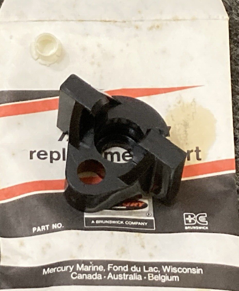 NEW GENUINE MERCURY 57244A3 SHAFT ASM BTTM COWL SHF LINK MARINE 500