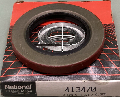 NEW GENUINE FEDERAL MOGUL 413470 OIL SEAL 2.125 X 3.371 X 0.375