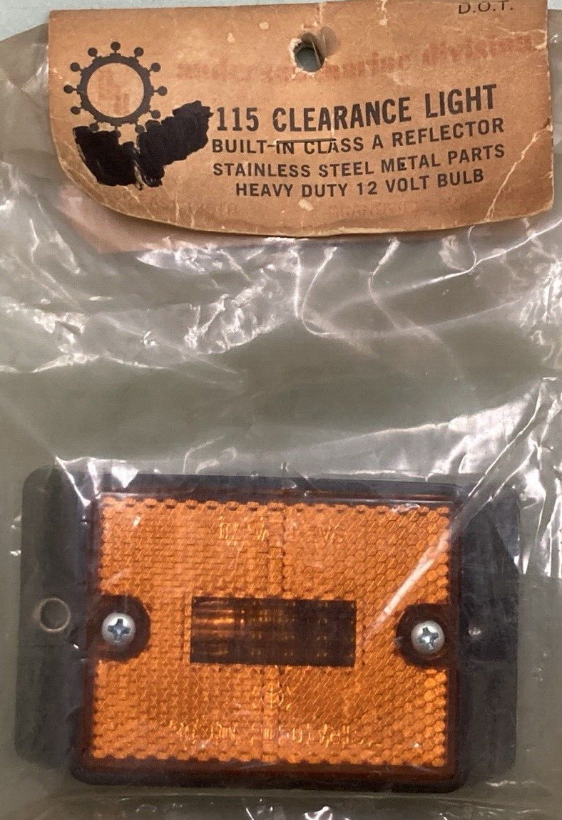 NEW GENUINE ANDERSON MARINE 115 CLEARANCE LIGHT AMBER 12V