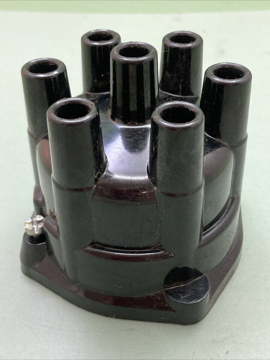 NEW REPLACES DELCO REMY D316R 800057 DISTRIBUTOR CAP