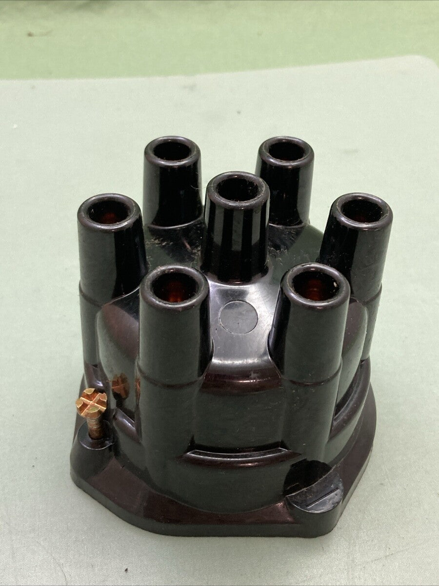 NEW REPLACES DELCO REMY D316R 800057 DISTRIBUTOR CAP
