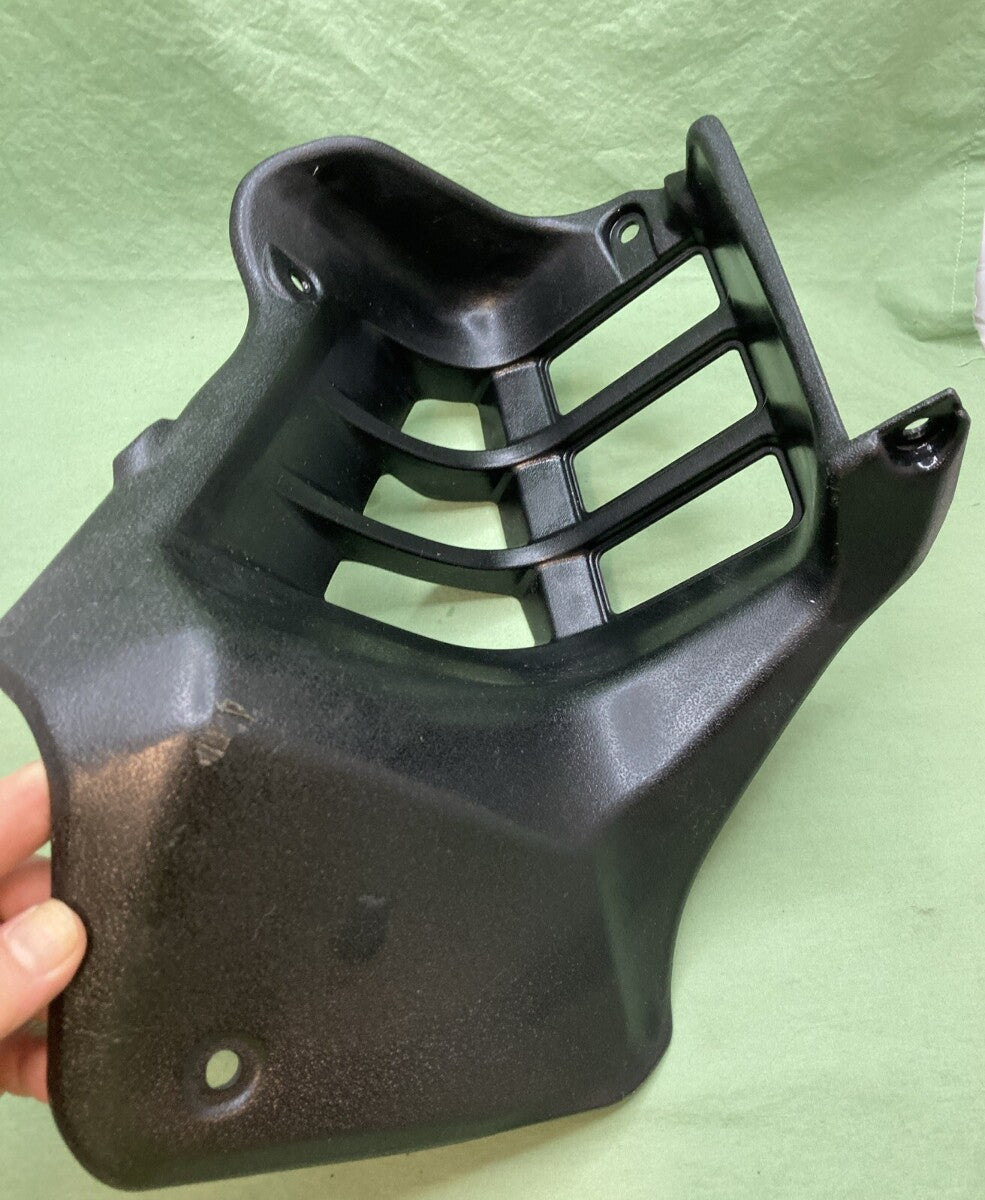 NEW GENUINE SUZUKI 63331-07G00-291 RH MUD GUARD, FOOTREST 63331-07G10-5PK