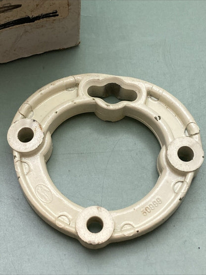 NEW GENUINE MERCURY QUICKSILVER 30999 BRACKET