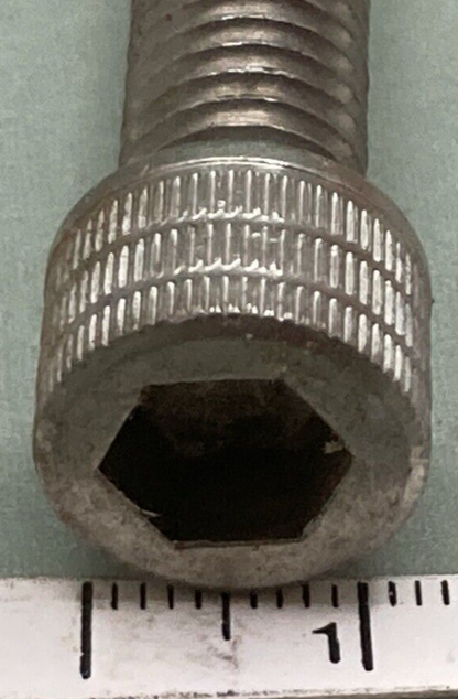 NEW REPLACES MERCURY MERCRUISER 10-25093 Drive Shaft Housing Assembly Screw