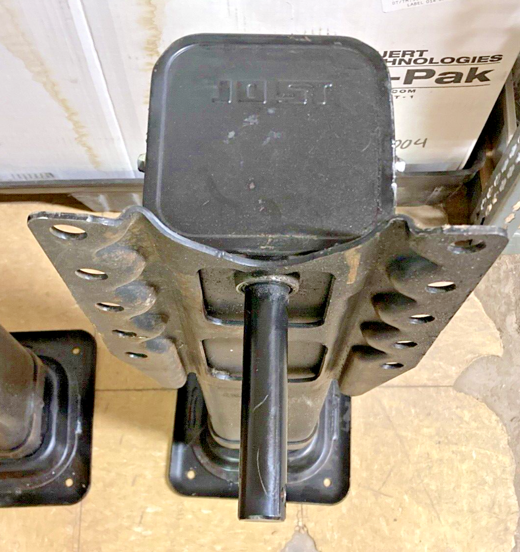 JOST A450RG3-17-YEL A450LG3-17-YEL MAGNUM SERIES LANDING GEAR SET