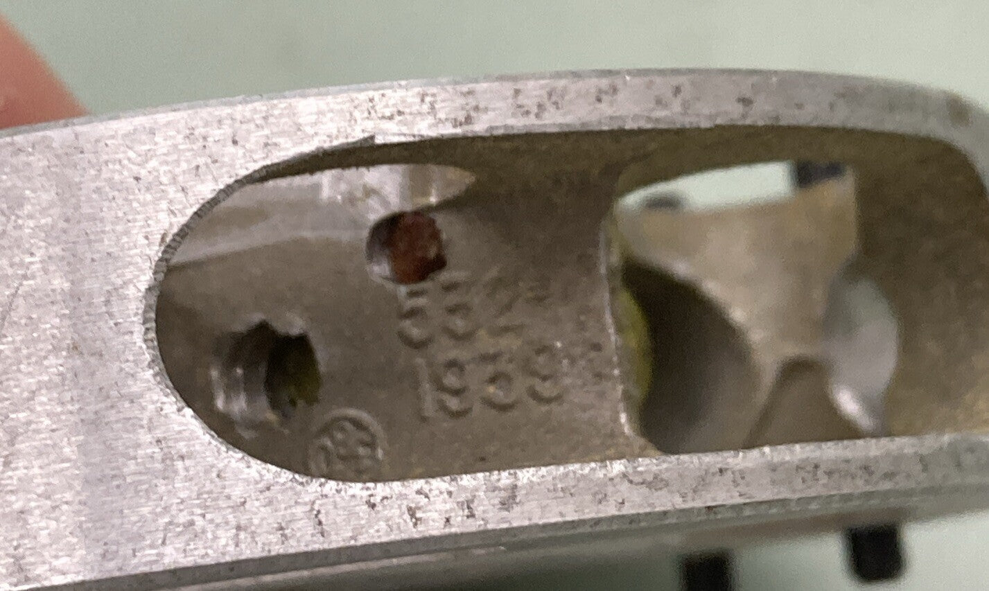 NEW MERCURY QUICKSILVER 550-8122A5 REED BLOCK CRNK M BRN ASM OUTBOARD 9.8HP