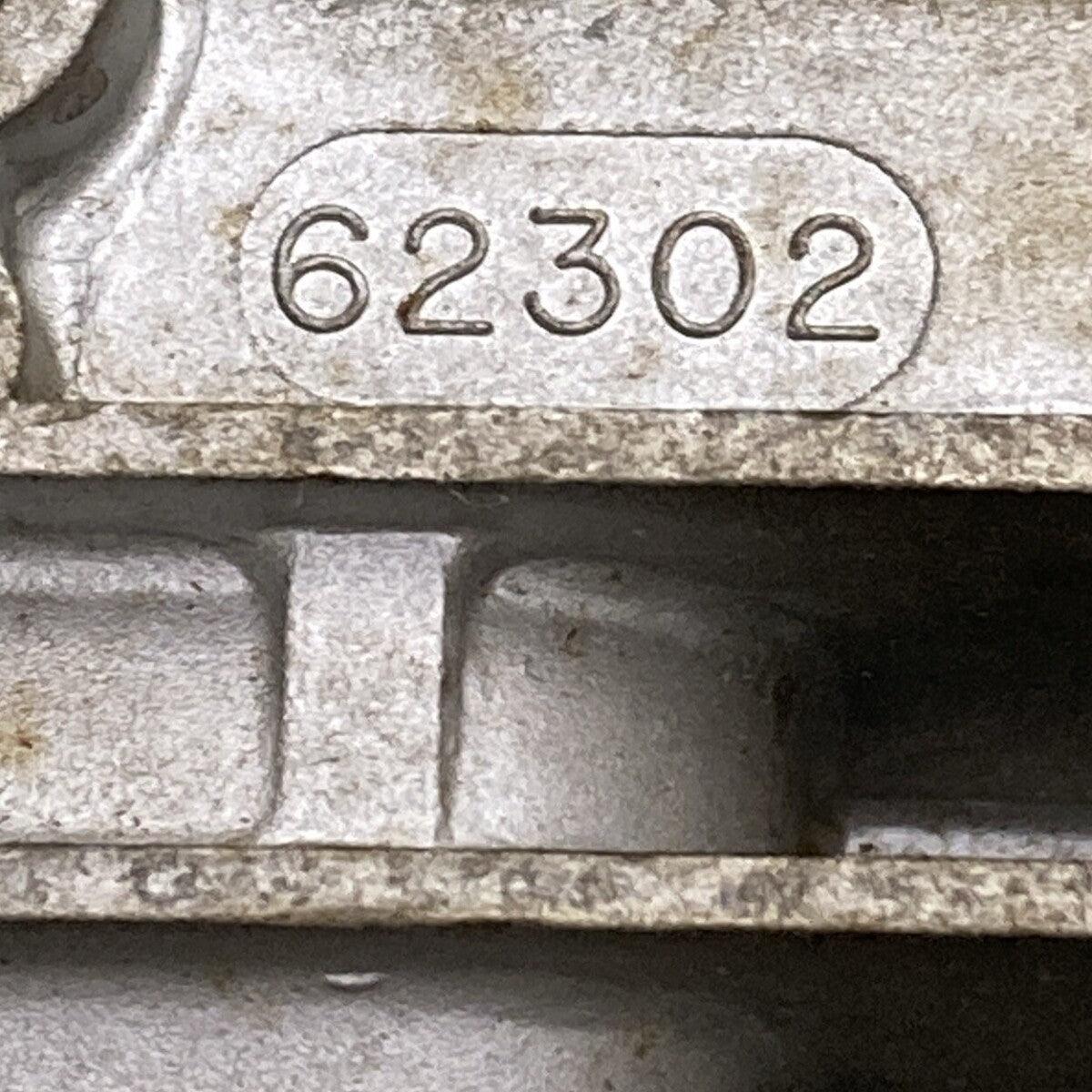 MERCURY QUICKSILVER 62302 COVER TRANSFER PORT MODEL 850 85HP 4 CYLINDER