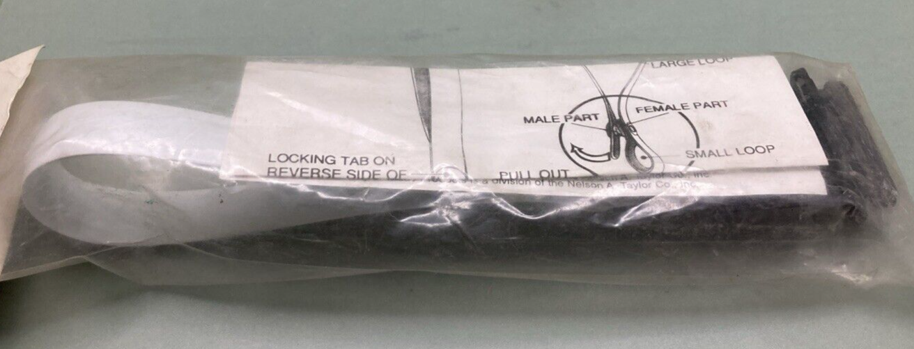 NEW GENUINE TAYLOR MADE 1007 FENDER HANGER WHITE