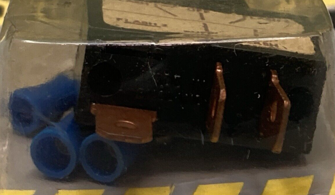 NEW GENUINE CALTERM 40140 TOGGLE SWITCH MOMENTARY 20 AMP 12V 2 CIRCUIT