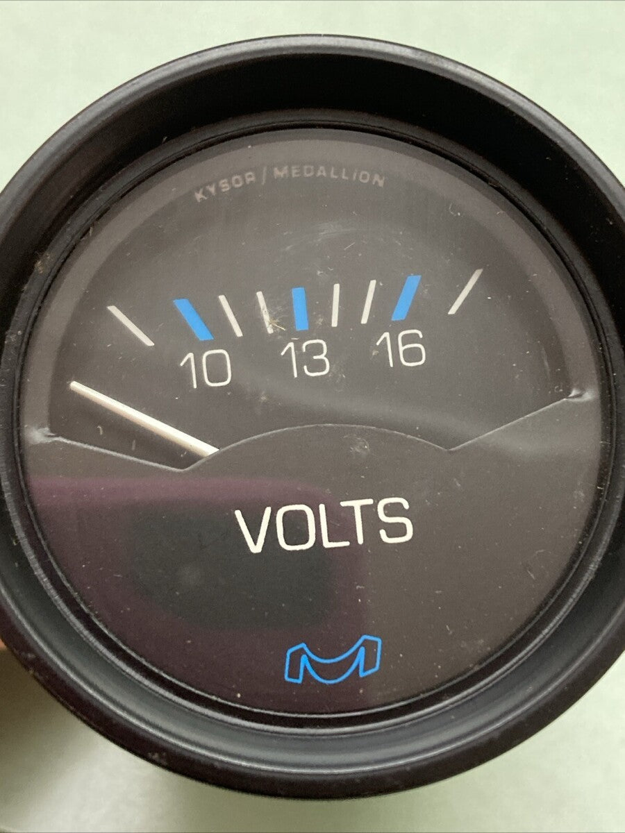 NEW MEDALLION KYSOR VOLTAGE GAUGE DYNA-TORQUE MOVEMENT
