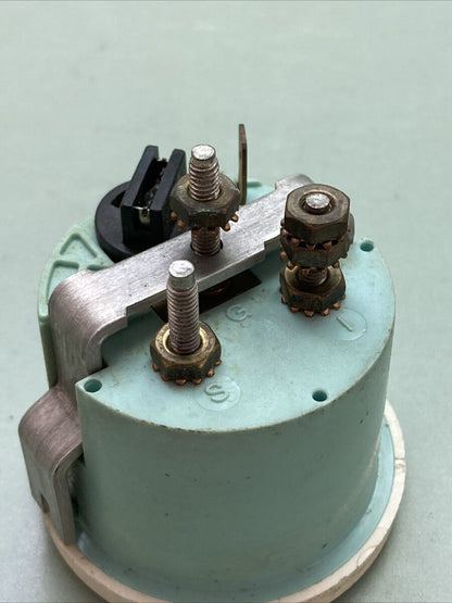 NEW TELEFLEX 67130 VOLTS GAUGE